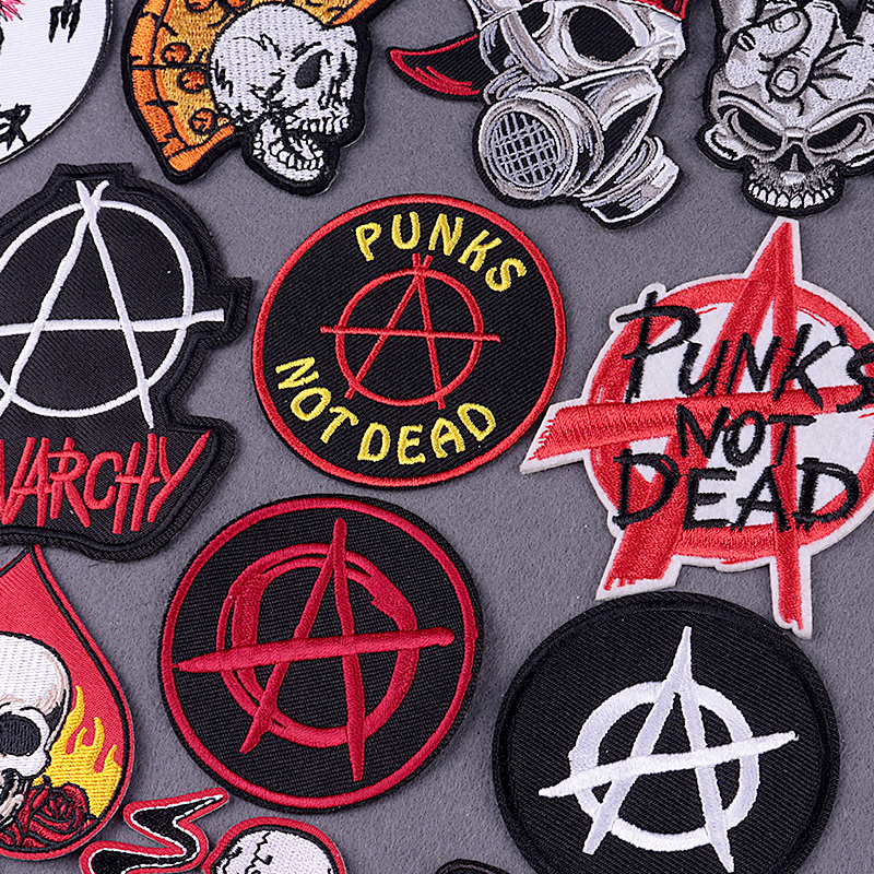 Iron On Patch Punk'S Not Dead  – Velcro Sew On recenzja i cena