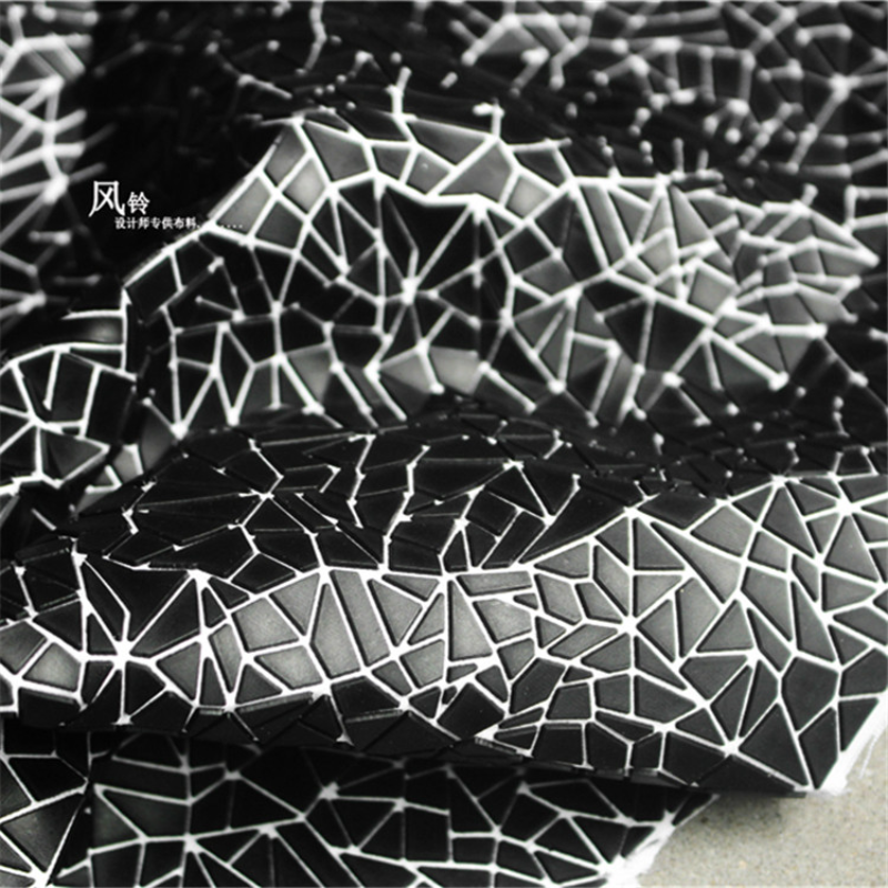PU Fabric Black Irregular Shap – Is Sewing Textile Art recenzja i cena