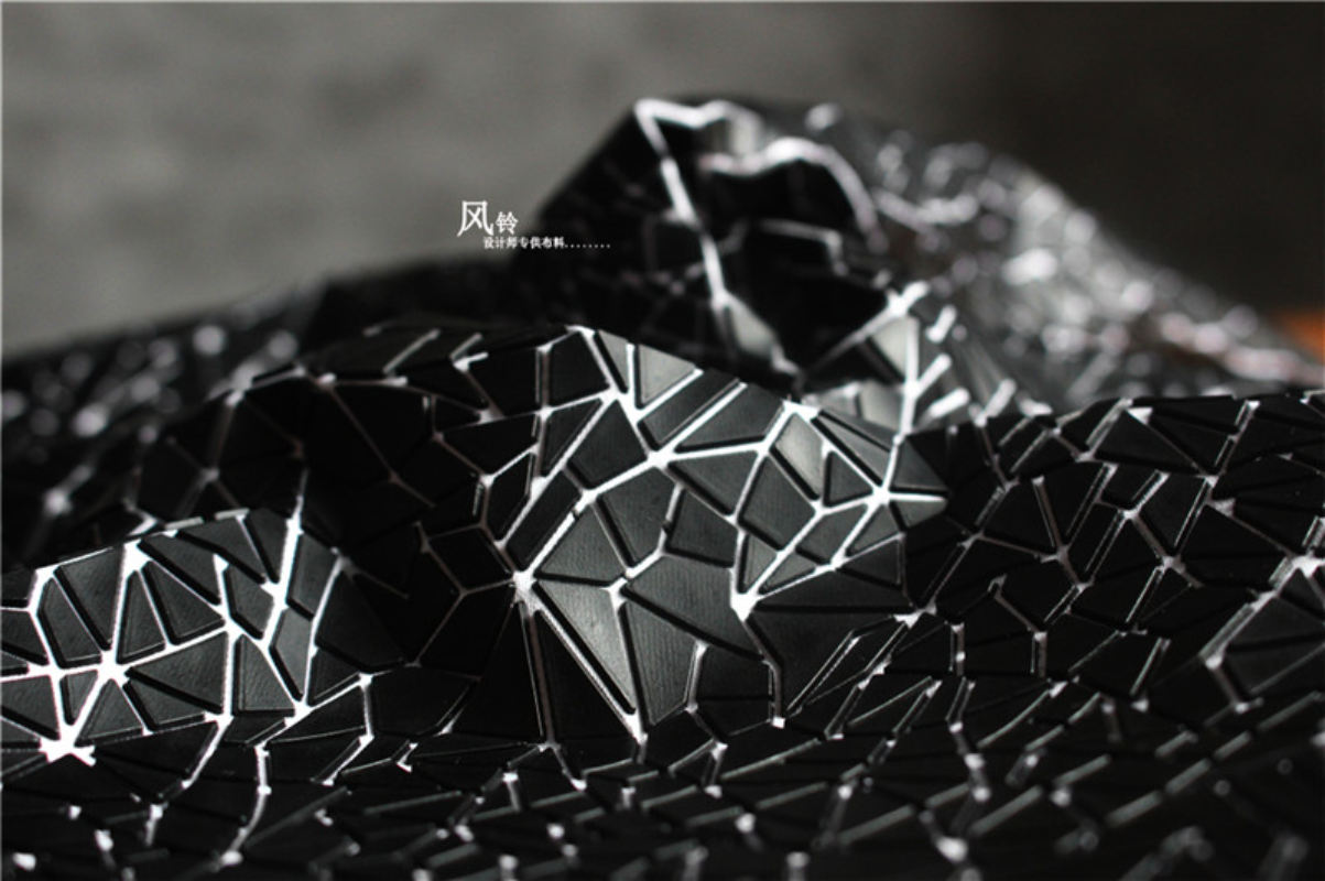 PU Fabric Black Irregular Shap – Is Sewing Textile Art recenzja i cena