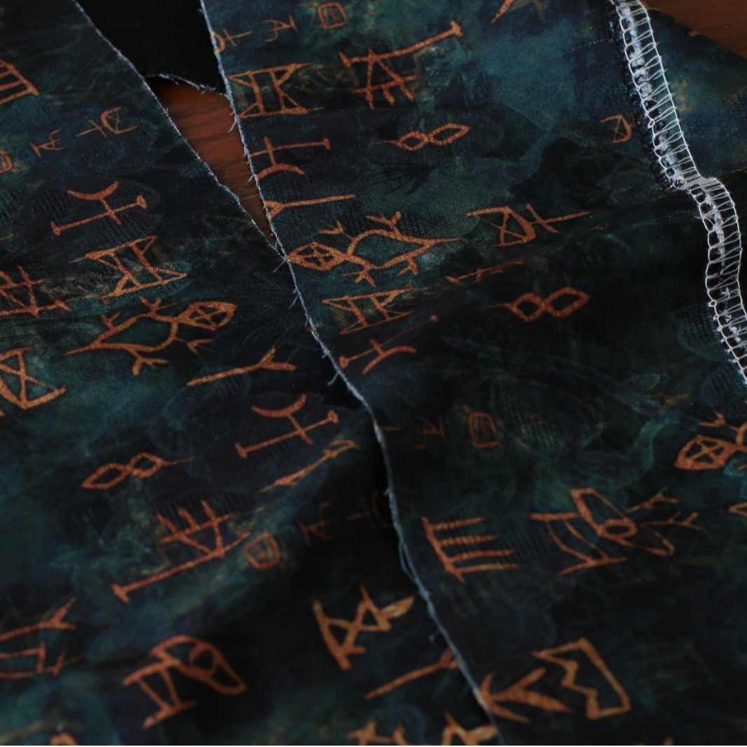 Oracle Bone Script Jacquard Re – Sewing Tie Dye recenzja i cena